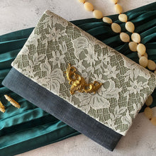 Load image into Gallery viewer, #19 The Singapura Collection