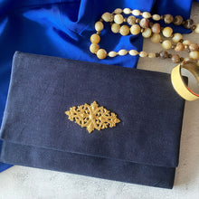 Load image into Gallery viewer, #01 The Singapura Collection