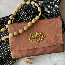 Load image into Gallery viewer, #25 The Singapura Collection