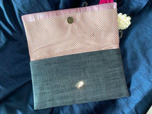 Load image into Gallery viewer, #29 The Singapura Collection Crossbody with chain strap