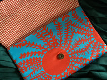 Load image into Gallery viewer, #33 The Singapura Collection