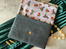 Load image into Gallery viewer, #19 The Singapura Collection