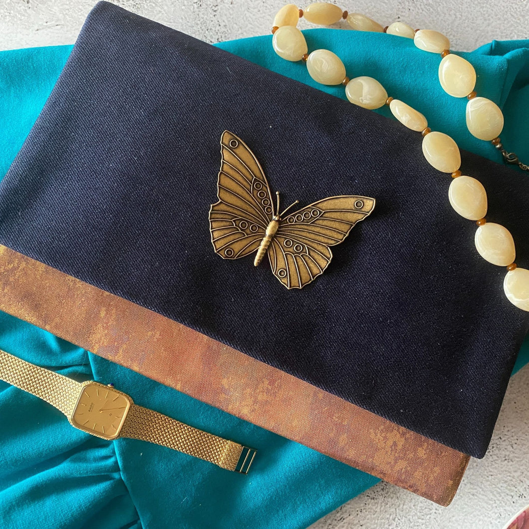 #18 The Singapura Collection