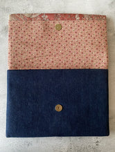 Load image into Gallery viewer, Amelia with chain strap