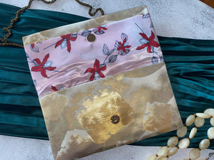 #09 The Singapura Collection Crossbody with chain strap